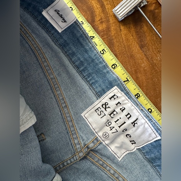 Frank & Eileen Galway Faded Light Blue Wide-Leg Cropped Jeans size 31 - Picture 5 of 11